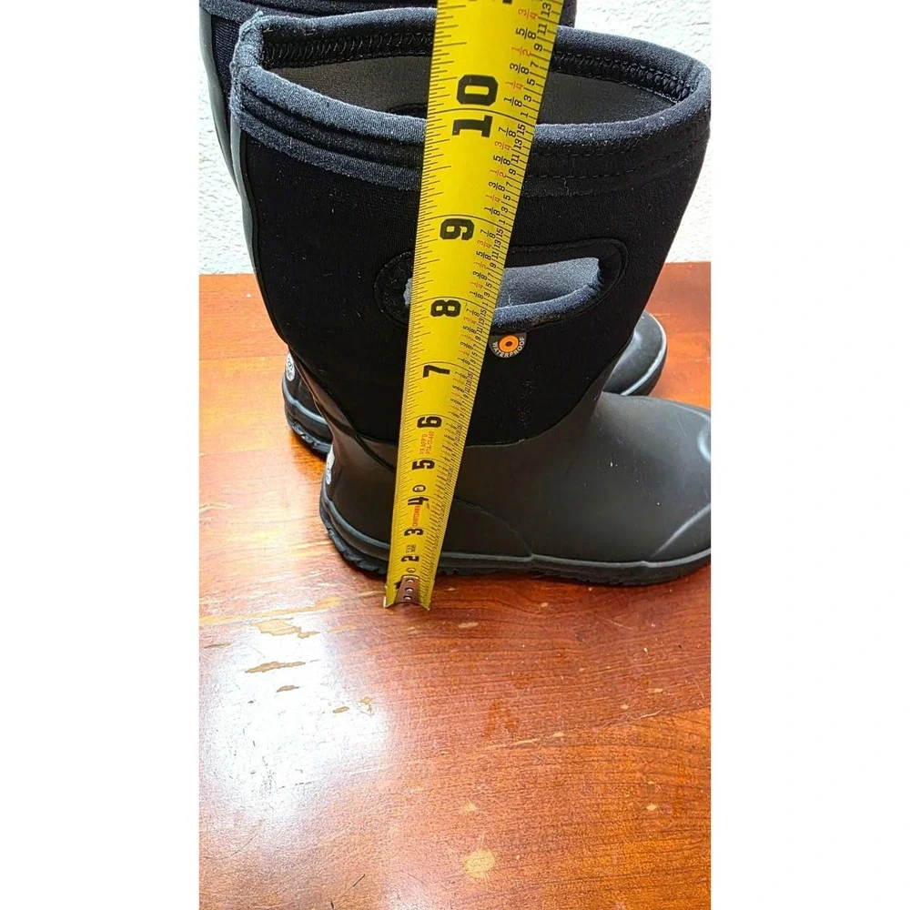 Bogs Youth Size 4 Waterproof Black Neoprene & Rubber Insulated Winter Rain Boots
